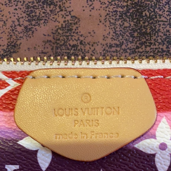 Louis Vuitton mini bag - Picture 3 of 3